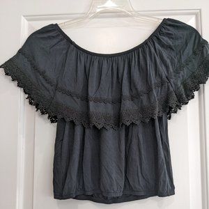 Off the shoulder causal t-shirt